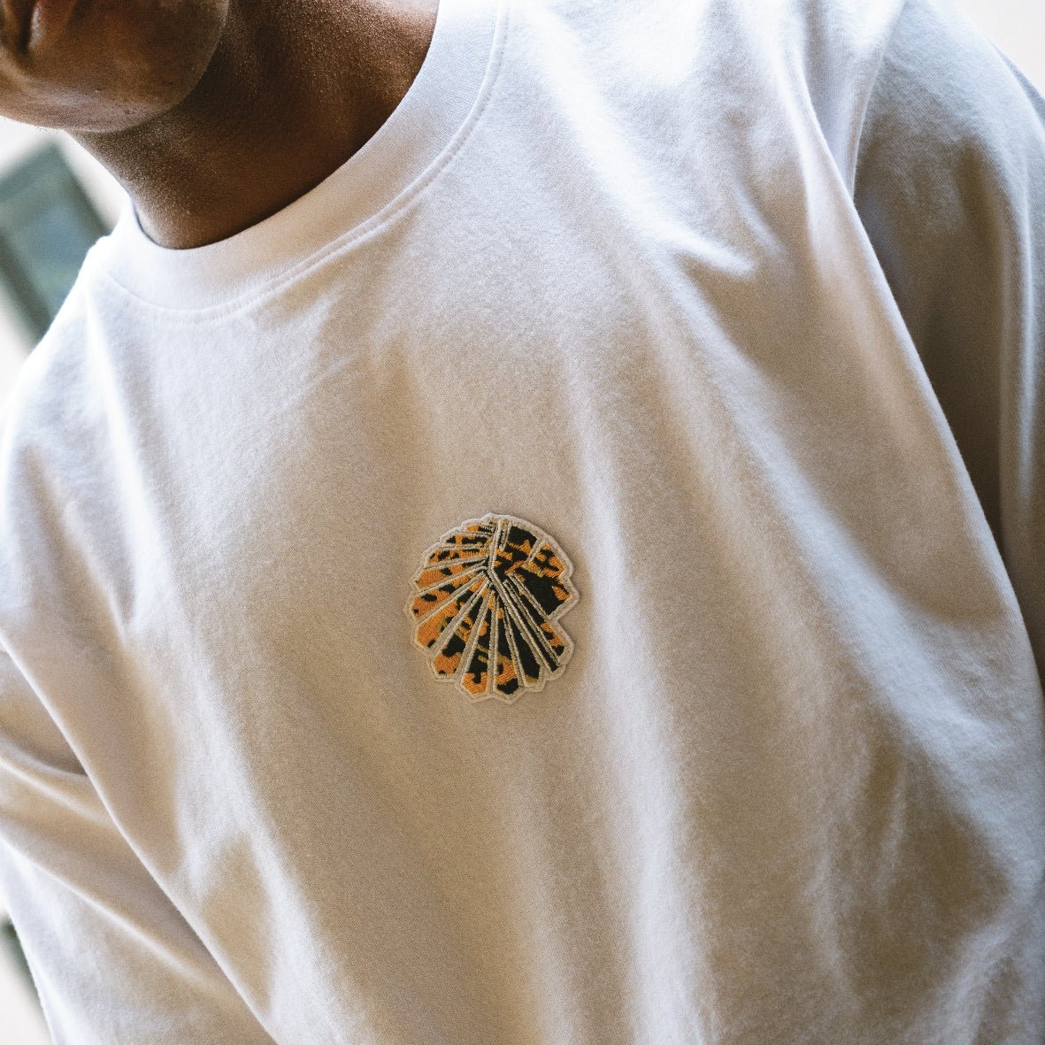 Kaizer Chiefs Pop Art Badge Boxy Tee - White - Old School