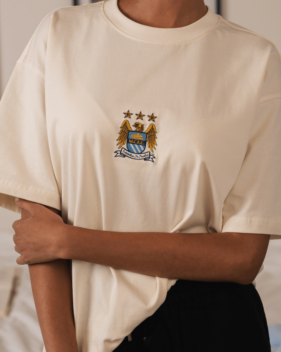 ‘90s Vintage Identity T-shirt Manchester Manchester City Vintage Crest Boxy Tee-Cloud Dancer – Old School