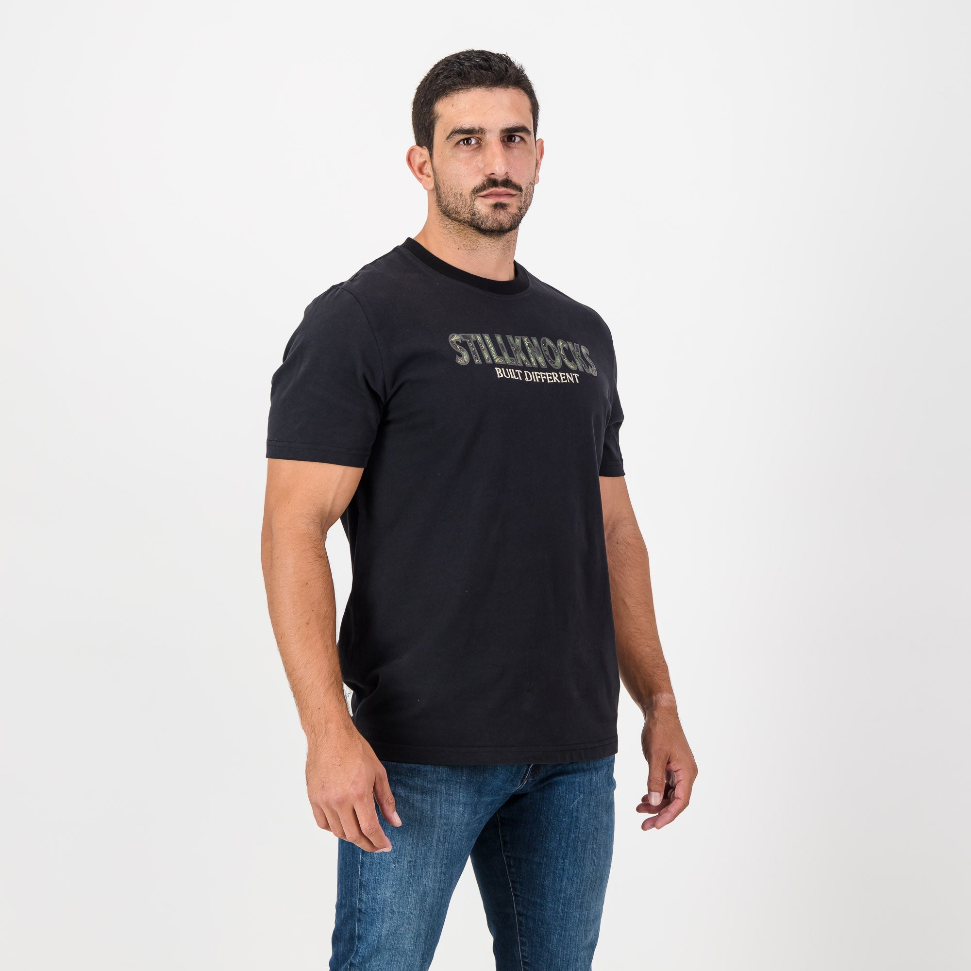 Stillknocks Built Diff Regular Crew Tee - Black - Old School