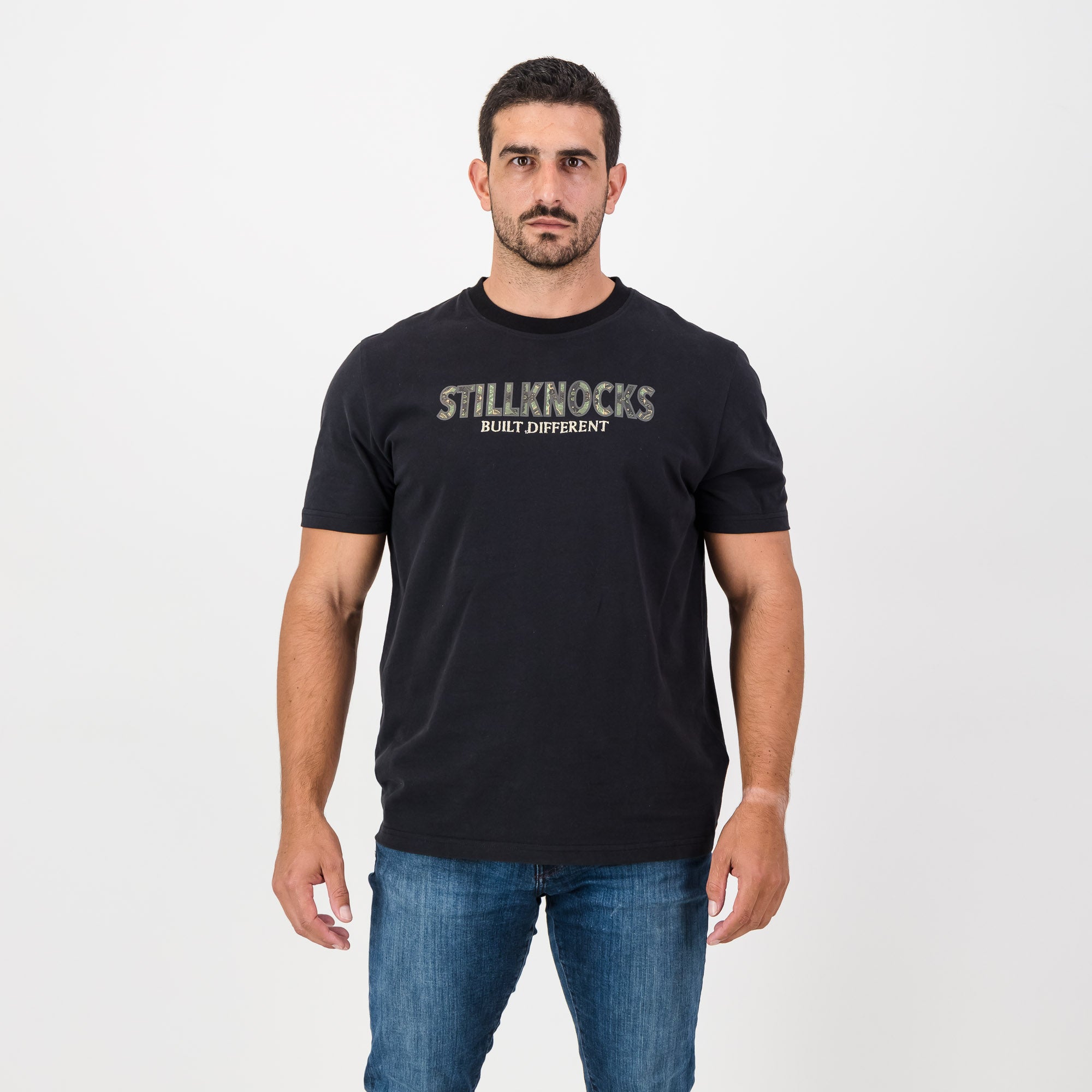 Stillknocks Built Diff Regular Crew Tee - Black - Old School
