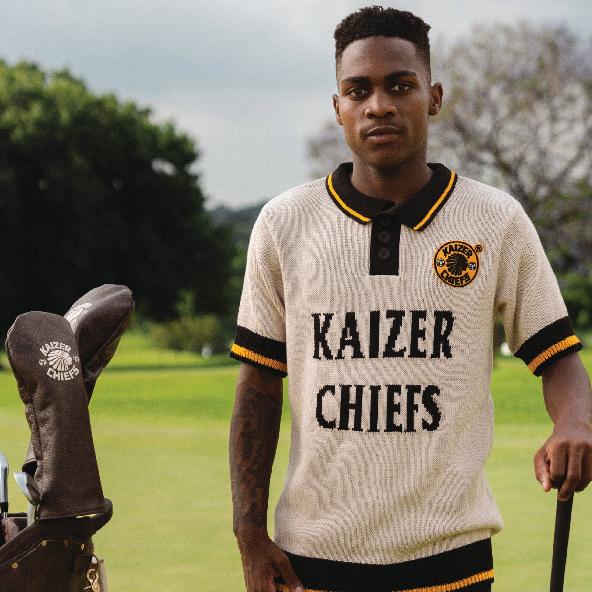 CHIEFS バスケットボールシャツ XL Kaizer Chiefs SS Knitted Jersey-Ivory