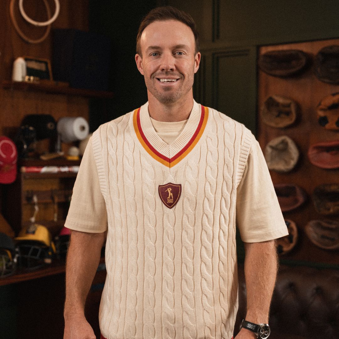 AB de Villiers 360 Crest Knit Vest Cable Ivory - Old School