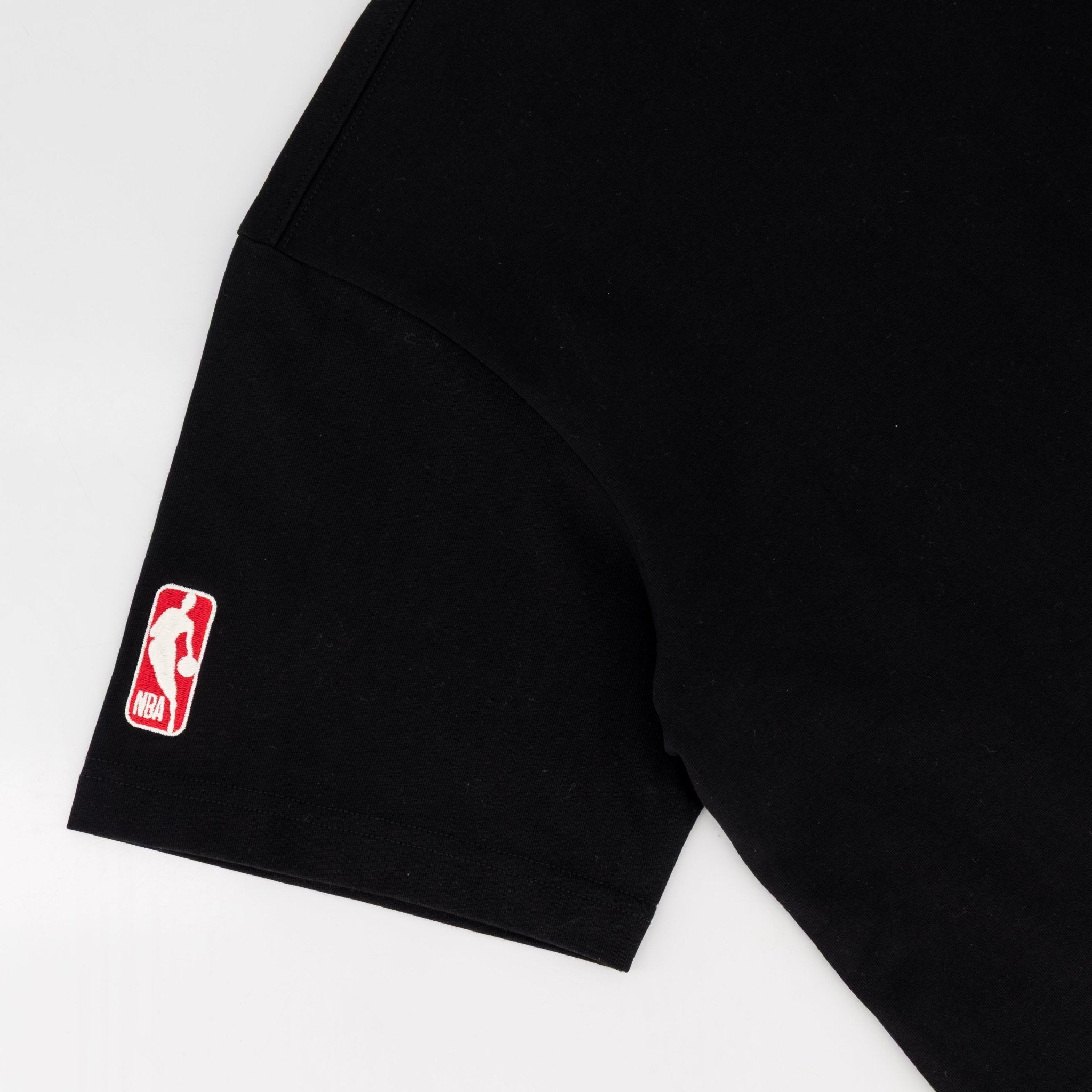 NBA Chicago Bulls Boxy Tee - Black - Old School
