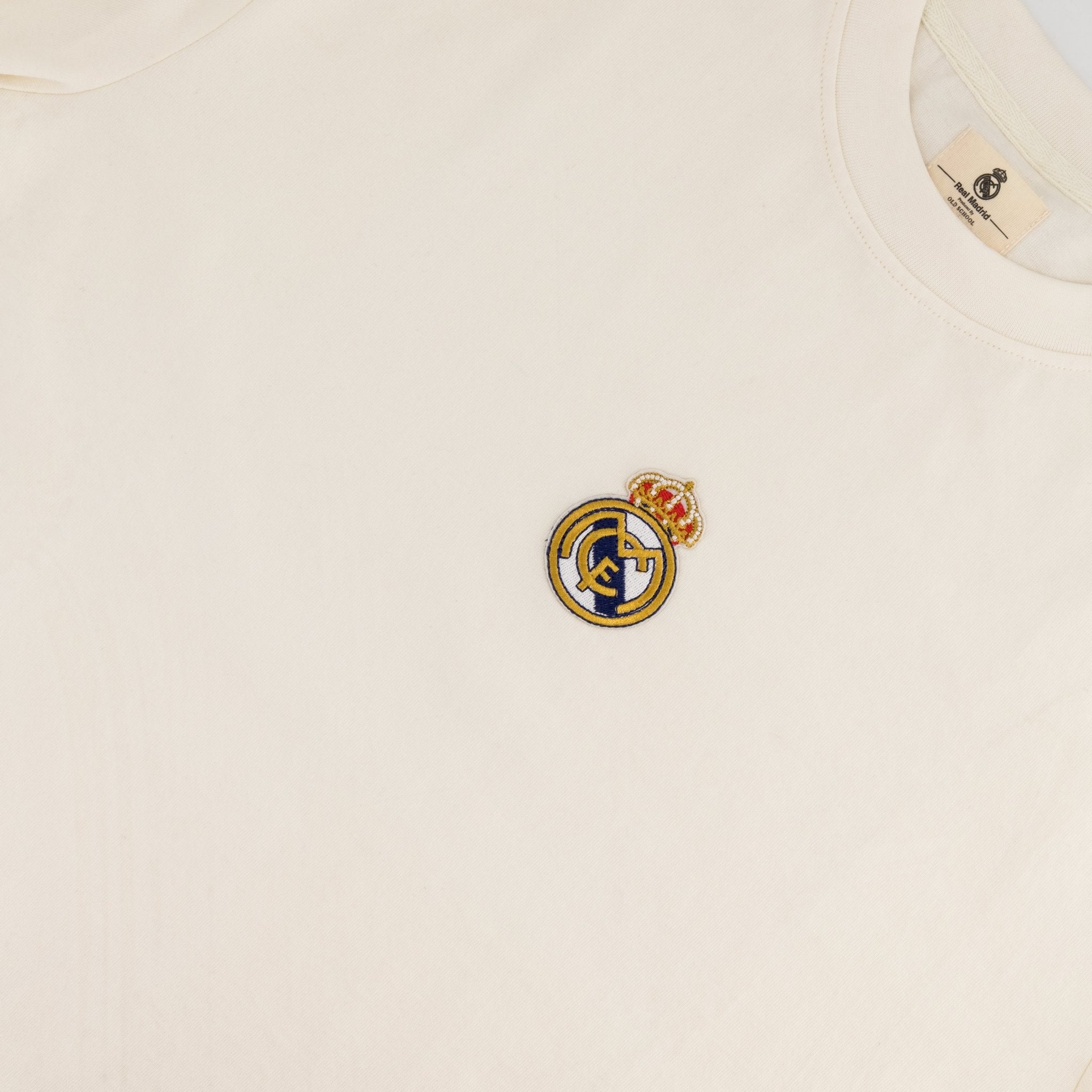Real Madrid Crest Boxy Tee-Cloud Dancer – Old School