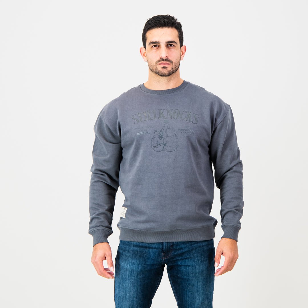 Stillknocks Crew Neck - Turbulence Grey - Old School