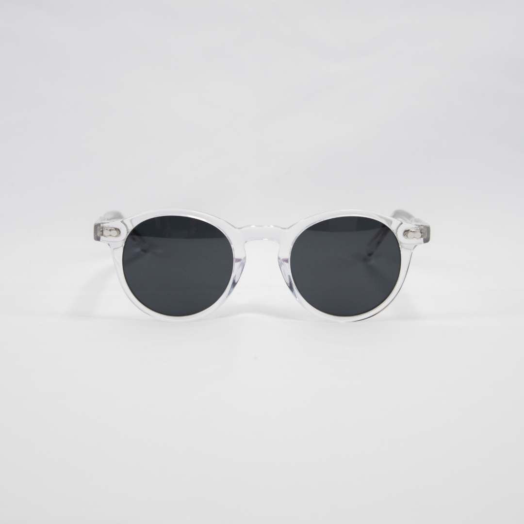 Clear frame store circle sunglasses